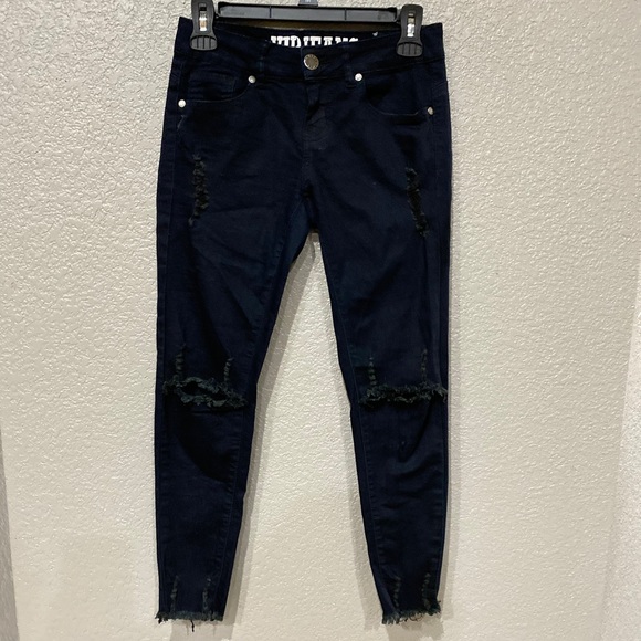 VIP Denim - VIP Skinny ripped stretch black pants size 3/4